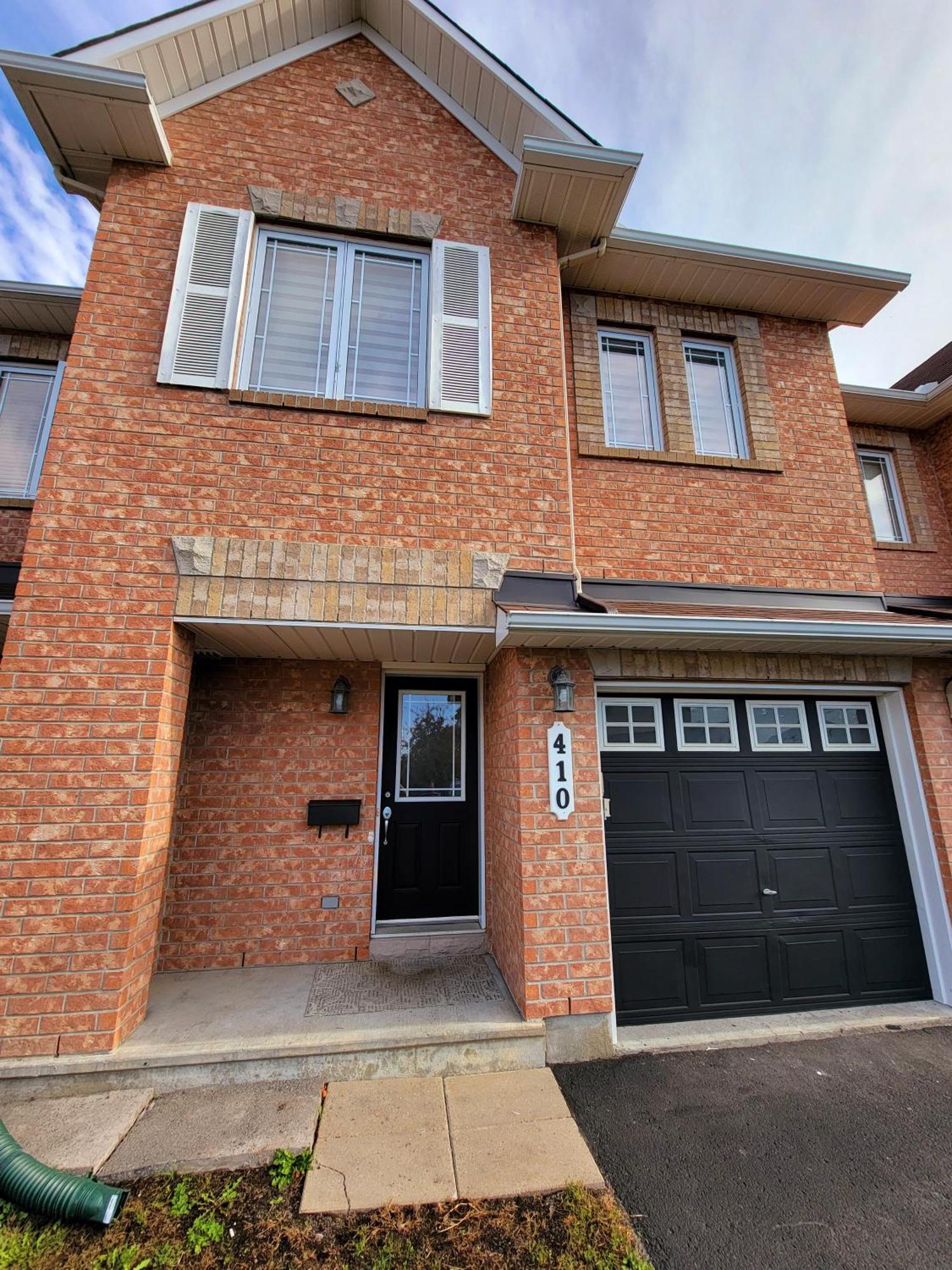 Cozy 3 Bedroom Town House 20 Min From Ottawa Down Town And Airport Esterno foto
